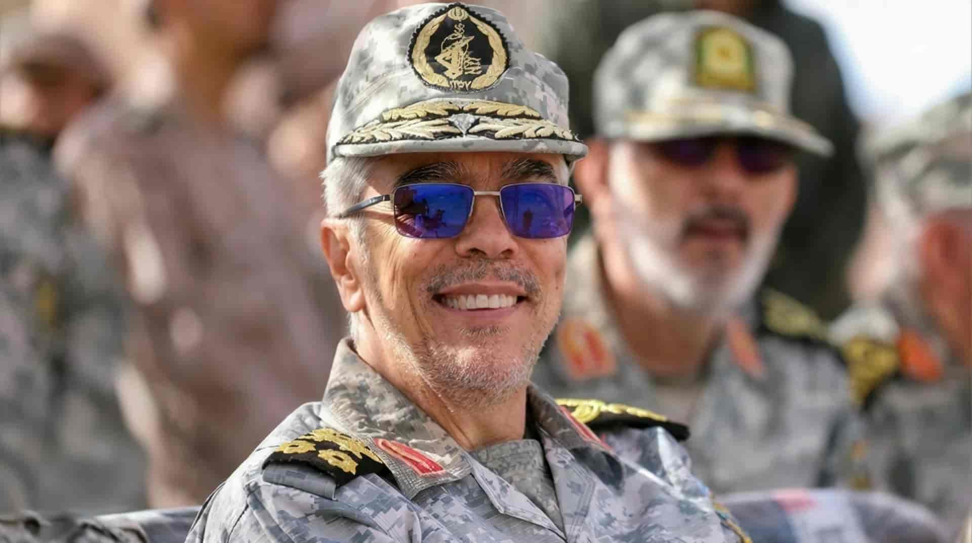 رصد کردن نیرو ها توسط سردار باقری
